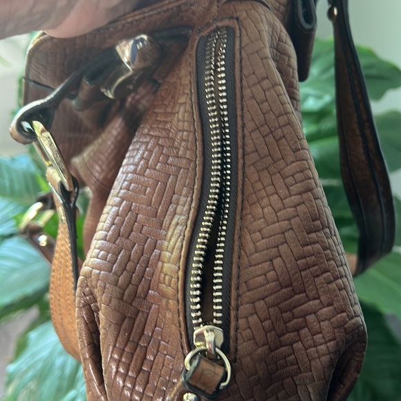 B. Makowsky Leather Bag Purse EUC - Picture 8 of 8